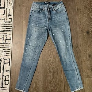 Light Washed Denim Pearls Embellished size 7